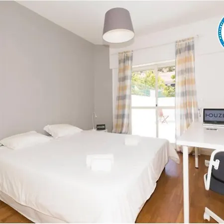 Houze_flat Near The With Terrace דירה קוסטה דה קפאריקה